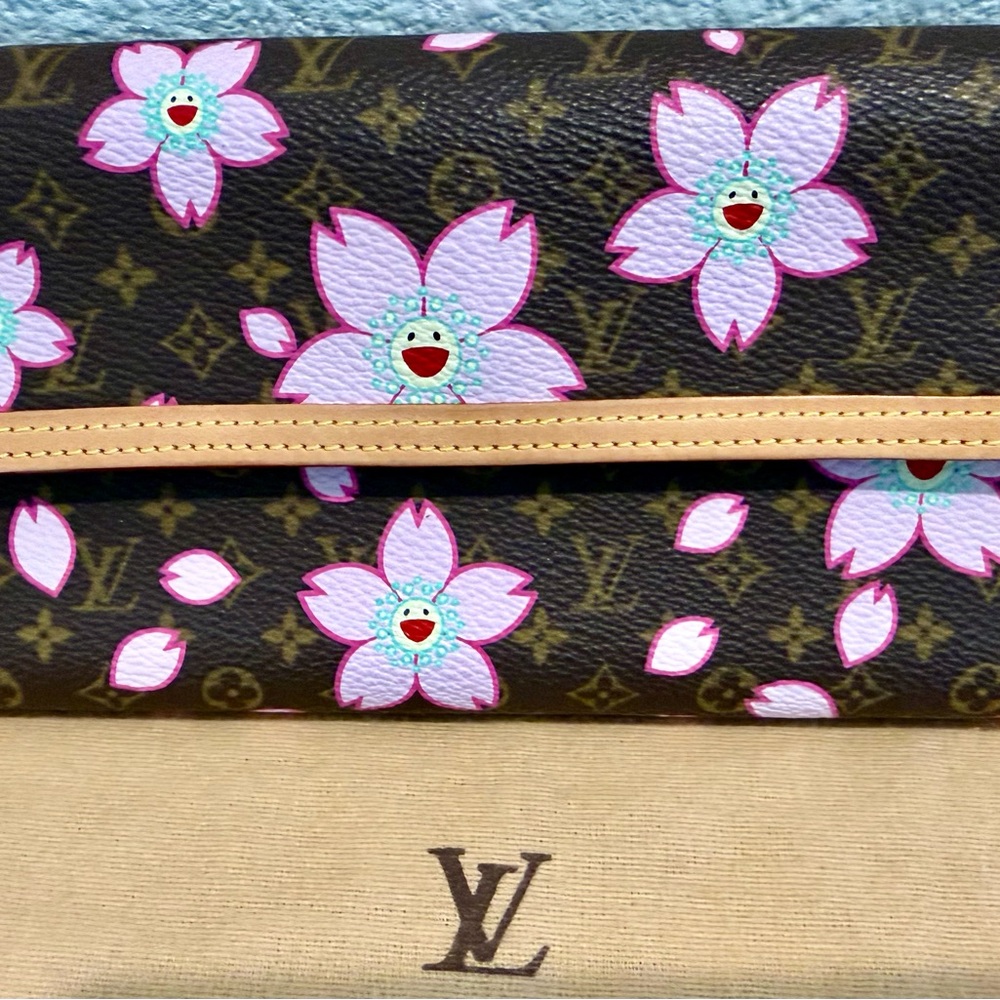 Rare Authentic Louis Vuitton Pink Cherry Blossom Monogram Canvas Trifold Wallet
